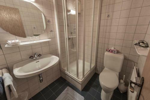 Hostal Gasthof Pension Rega