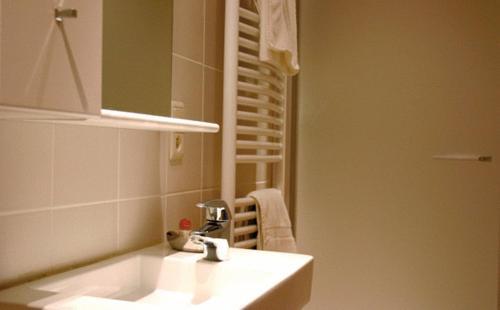 Hostal Guesthouse Les Tilleuls