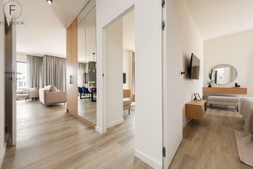 Flatbook Apartamenty - Sol Marina