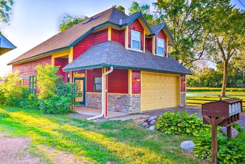 Waterfront Mound Retreat With Boat Dock Access!