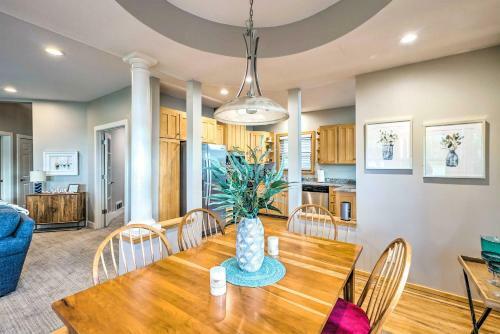 Waterfront Mound Retreat With Boat Dock Access!