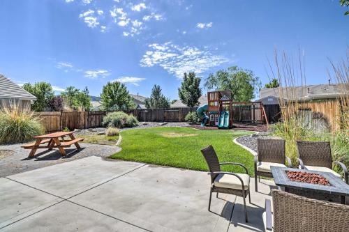 Family Reno Home With Spacious Yard And Fire Pit