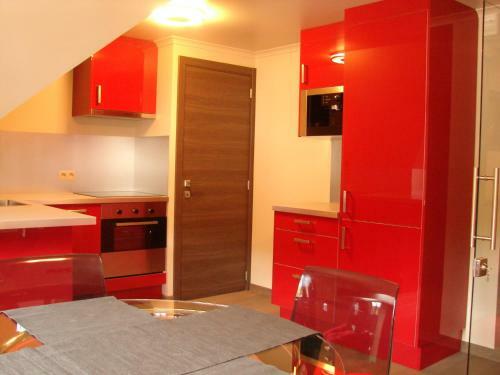 Suite & City Apartments