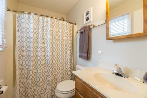 Beach Happy By Oak Island Accommodations