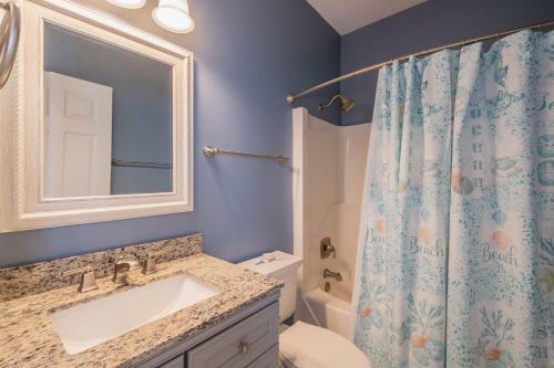 Marina 1 By Oak Island Accommodations