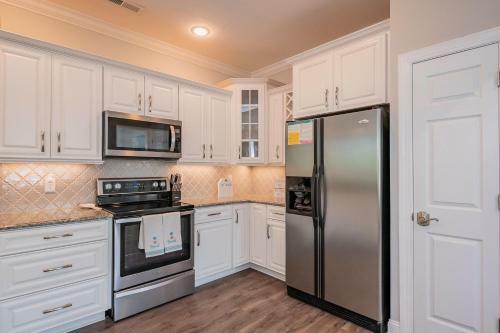 Marina 1 By Oak Island Accommodations