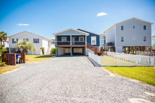 See The Sea By Oak Island Accommodations