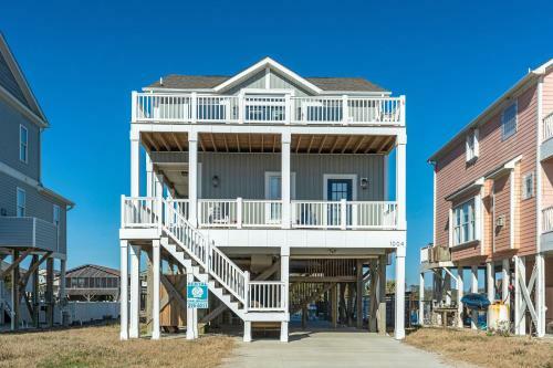 The Treasure Chest By Oak Island Accommodations