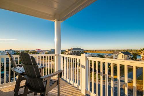 The Sandcastle By Oak Island Accommodations
