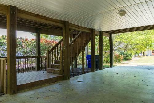 Island Delight By Oak Island Accommodations