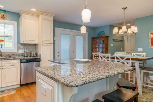 The Gypsy Rose By Oak Island Accommodations