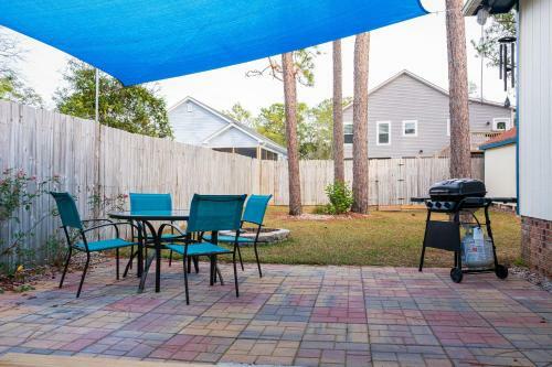 Island Hideaway By Oak Island Accommodations