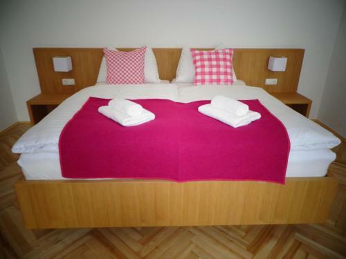 Hostal G�stehaus St. Anna