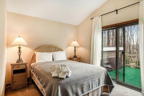 Pocono Pines Palace