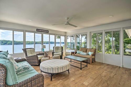 Huge Lakefront Escape With Dock And Floating Deck