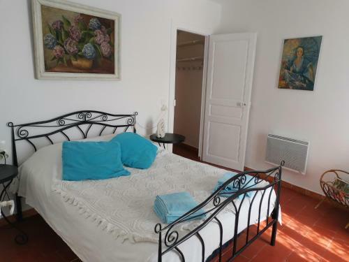 Maison De Ville � P�zenas.