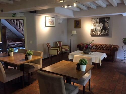 Hotel Adelaar