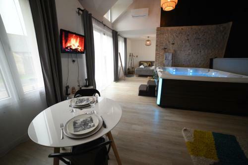 Eaudyss�e Maison Avec Spa Priv�e - Loiret