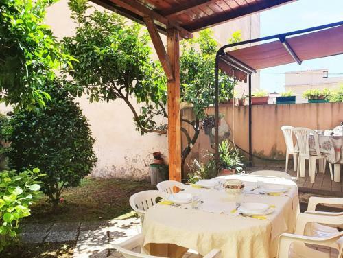 Apartamento Terry - Appartamento 6 Posti Con Giardino In Centro