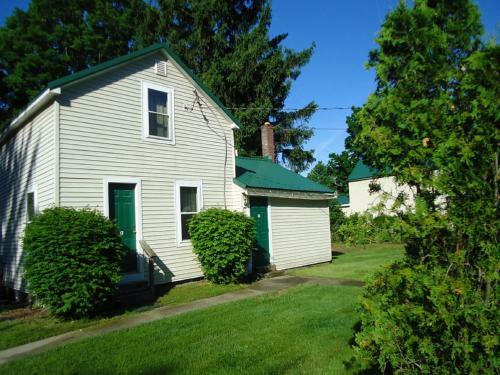 Motel Adirondack Inn