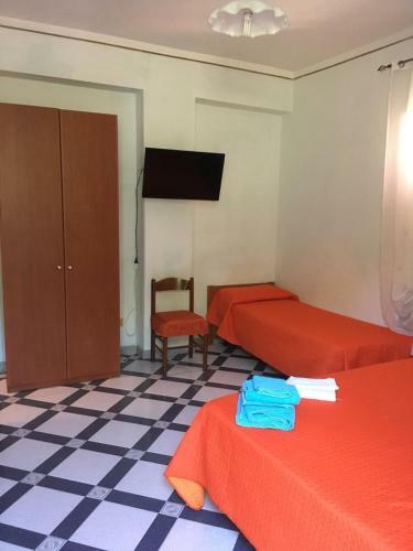 Hostal Orion Accomodation