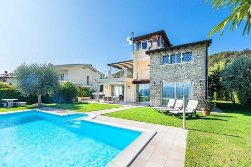 Villa Perla Con Piscina By Wonderful Italy