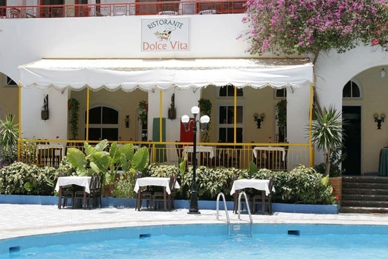 Hotel Triton Empire Beach Resort