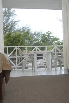 Hotel Coral Harbour Beach House & Villas