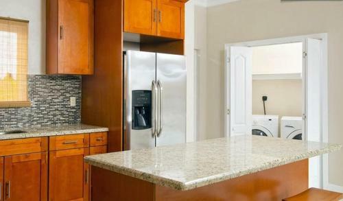 Two-bedroom Townhouse Near Coral Harbour Beach