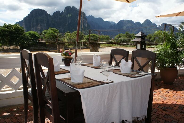 Hotel Villa Vang Vieng Riverside