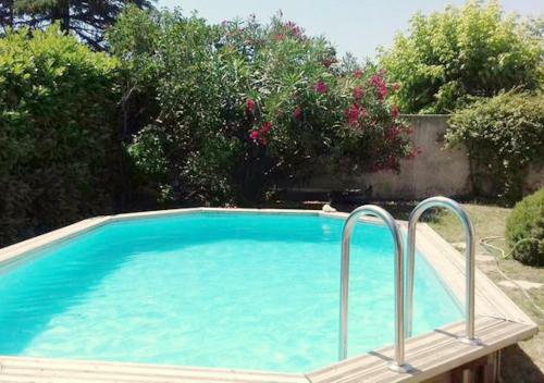 Maison De Vacances Au Calme Avec Piscine (6 Pers)