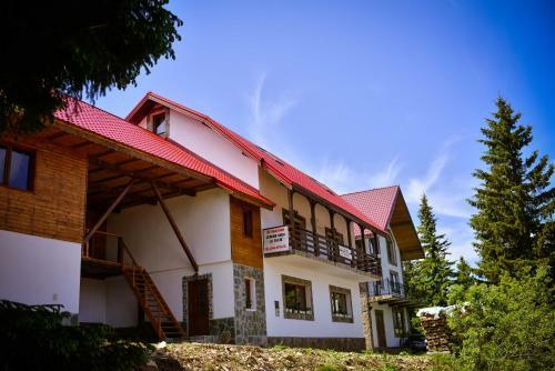 Hostal Pensiunea Montana
