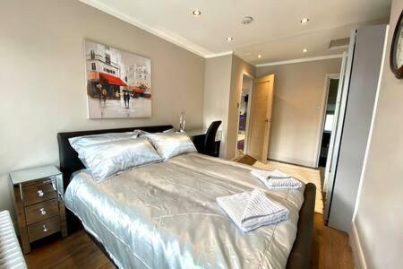 Modern Stylish Apartment At Brighton Station