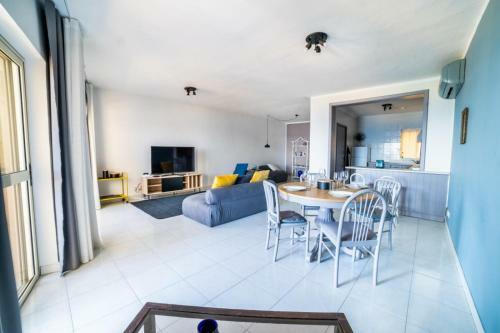 Apartamento Let Me Host Malta Sliema Sea Front