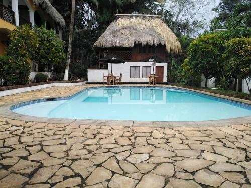 Hotel Cavanna Inn