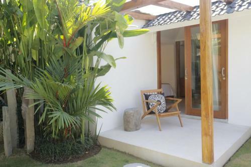 Amazing Villa With Pool And Huge Lawn