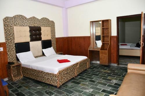 Hotel Himalyan Paradise