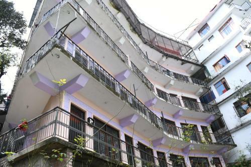 Hotel Himalyan Paradise