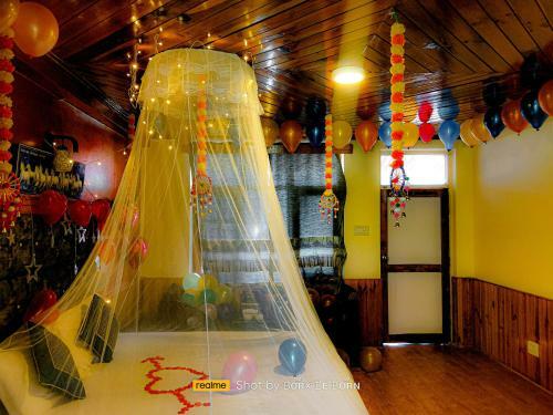 Hotel Elena Aastha Regency