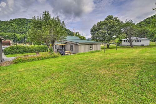 Damascus Cottage With Fire Pit - 1 Mi To Trails