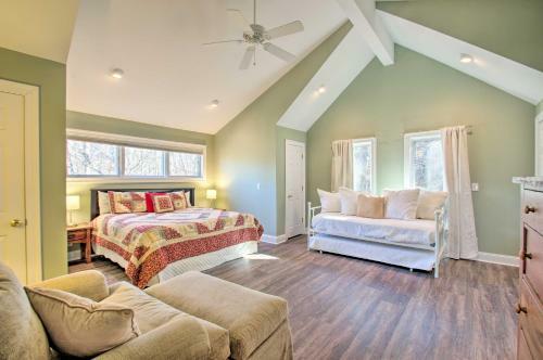 Blue Ridge Home With Mtn Views And On-site Skiing!