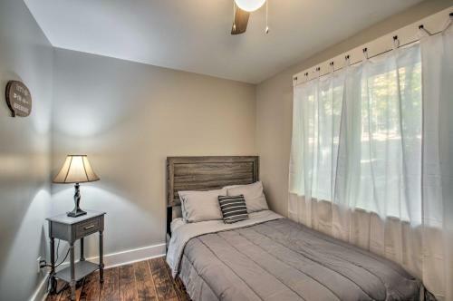 Massanutten Getaway With Fireplace Hike And Ski!