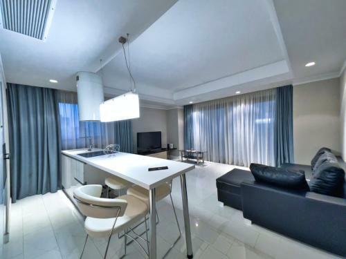 Clb Sea View Apartment