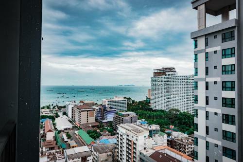 Apartamento The Base By Pattaya Holiday