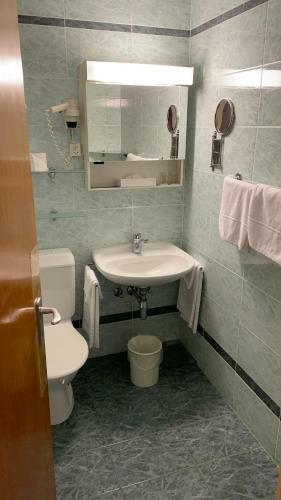 Tresa Bay Hotel
