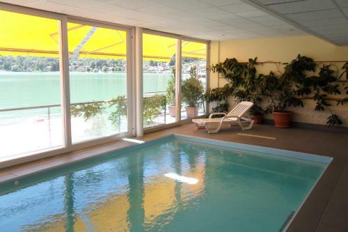 Tresa Bay Hotel