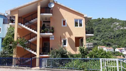 Hostal Guesthouse Djacic