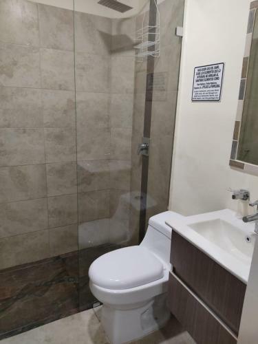 Hostal Prado Station Hotel
