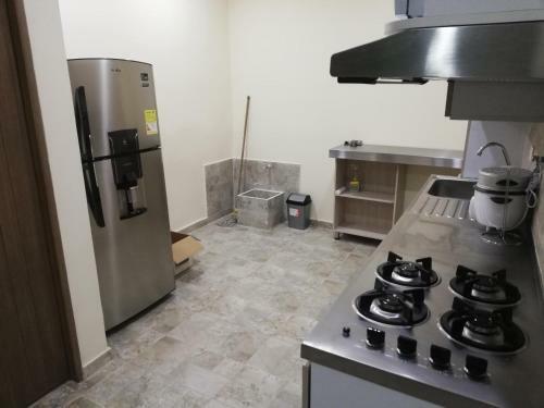 Hostal Prado Station Hotel