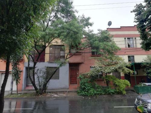 Hostal Prado Station Hotel
